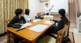 担当講師によるカリキュラム"